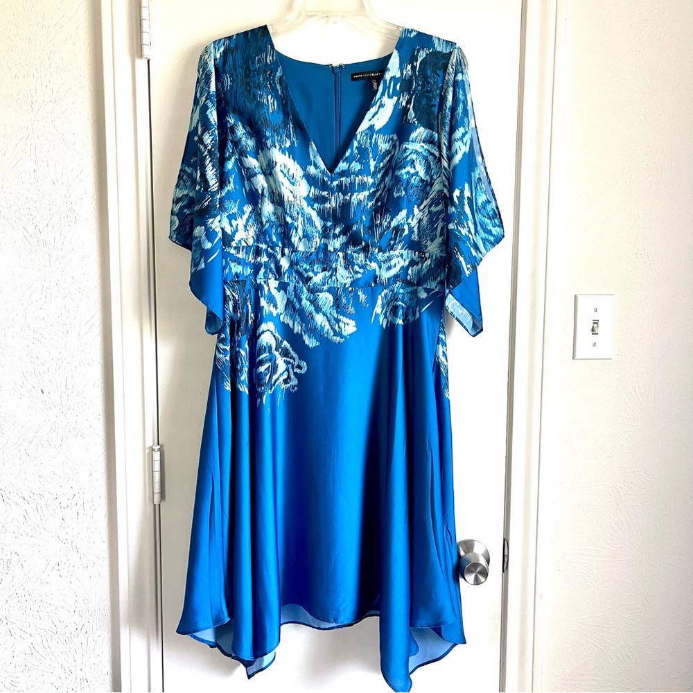 White House Black Market Blue V-Neck Floral Satin Fit-And-Flare Dress Size 12